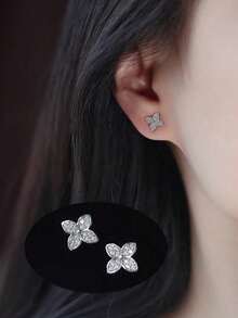 BALMORA A Pair Of Cute And Elegant S925 Sterling Silver Zirconia Flower Earrings For Women To Wear At Daily Parties As Gifts - Silver - View 1