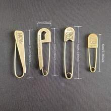 1pc Random Style Retro Pin Collection,Coat Clips, Shawl Pins, Shoe Pins, Sweater Pins, Hole-In-The-Wall Shoe Pins,High-End Classic Design, Ideal For Daily Commutes, Small Gatherings, Holiday Gifting - Multicolor - View 3