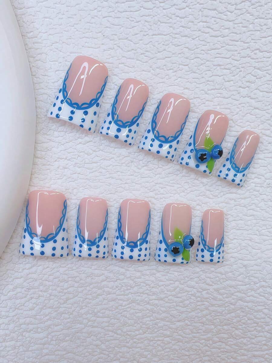 10片装Y2K风鸭嘴美甲贴片套装 - 手工制作，包含粉色、蓝色、白色法式美甲贴片、手工3D蓝莓美甲贴片、手绘蓝色蕾丝、蓝色波点和绿色叶子图案，可爱蓝莓美甲贴片，精致优雅美甲贴片 - 适合女性和女孩，可用于派对、婚礼、日常佩戴、DIY美甲，美甲套装，包含工具包。哥特风美甲。可爱美甲。鸭嘴美甲。短款美甲。手工美甲贴片。手工亚克力美甲贴片。美甲用品。手工美甲贴片。
