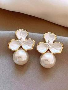 1 Pair Of Classic Elegant Flower Faux Pearl Earrings - Multicolor - View 2