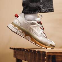 Nike New Men's Shoes ZOOM VOMERO ROAM Athletic Casual Shoes - White/Gray - View 3