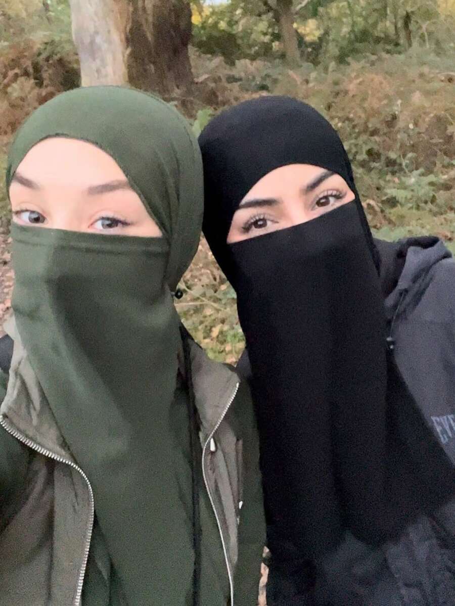 1件装女士时尚纯色面罩头巾,可遮住下巴,穆斯林头巾,内衬头巾,针织头巾,适合日常祈祷、外出、海滩、度假等场合。 - 彩色 - 查看 1