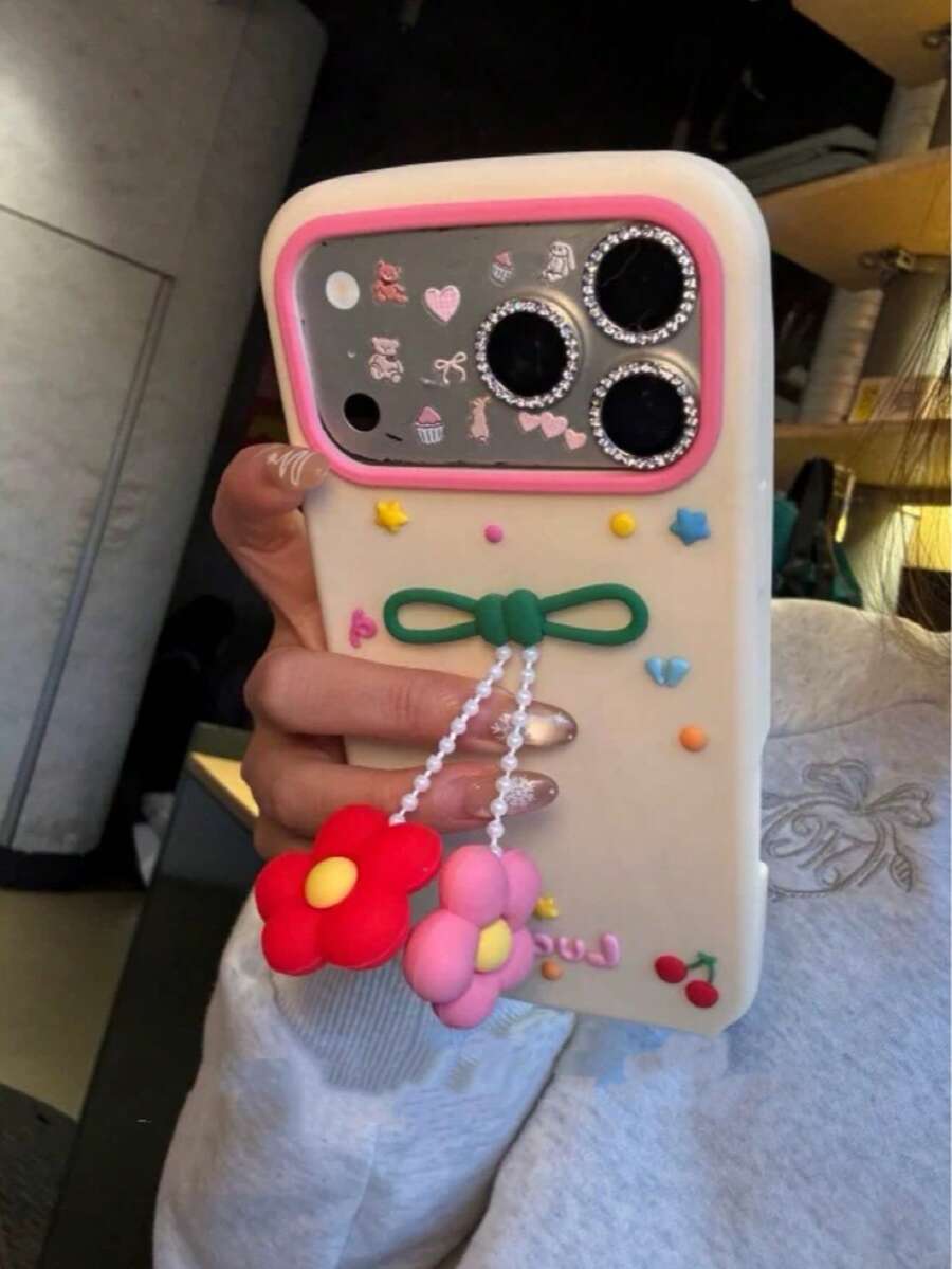 Mặt dây chuyền hình nơ hoa dễ thương bằng silicon, tương thích với ốp lưng điện thoại Apple 16/17 Pro Max/ 15 Pro, ốp bảo vệ toàn diện chống sốc cho nữ 14 inch và 13 inch. - Hồng - Xem 1