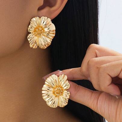 1 Đôi bông tai đinh tán hình hoa bất đối xứng, sang trọng, mạ vàng, thích hợp cho kỳ nghỉ, bãi biển, hẹn hò, làm quà tặng, thường ngày, dự tiệc.