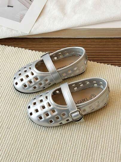 1 Pair Children's Flat Sandals, Fashion Versatile Hollow Out Closed Toe Girls Sandals