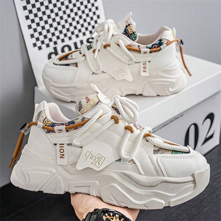 男士经典简约厚底系带运动鞋，时尚百搭，适合青少年和情侣穿着，也适合户外活动和休闲穿着。 - 米色 - 查看 1