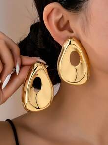 Bông tai hình giọt nước bằng vàng