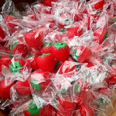 Slow Rebound Strawberry Toy, Scented Cartoon Squeeze Stress Relief Toy