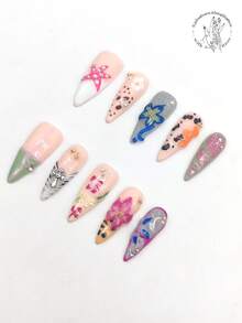 10片纯手工压制美甲贴片，33毫米长，高跟鞋造型，粉色、白色、绿色可选，立体凸起花朵，手绘粉色五角星菱形图案，手绘黑色线条，紫色花朵，波点。可爱尖头美甲，春日美甲。手工按压式美甲贴片 - 彩色 - 查看 3