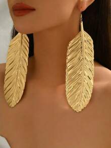 1 Pair Fashionable Minimalist New Exaggerated Summer Long Leaf Unique Personalized Exaggerated Large Leaf Earrings - Yellow Gold - View 2