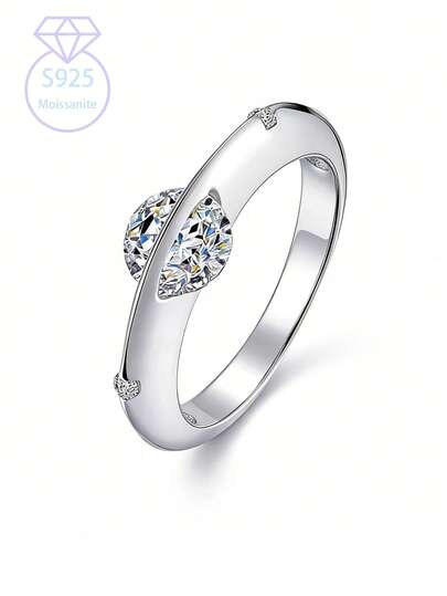 KAHOOT Un anello con moissanite da 1 carato in argento sterling 925, scintillante con una sfera stellare, è una scelta elegante e versatile per le vacanze autunnali e invernali. È un anello nuziale di alta qualità, adatto sia per uomini che per donne, perfetto per matrimoni, feste, raduni, vacanze, Natale, Ringraziamento, Ognissanti, San Valentino, inizio scuola, stagione dei matrimoni, compleanni, anniversari e regali di Capodanno.