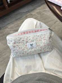 1 Fresh Pink Lace Floral Pencil Case (Excluding Heart-Shaped Keychain).Unique Style, Large-Capacity Stationery Storage Bag, Simple And Cute Makeup Bag.Student Stationery.Perfect Gift For The Back-To-School Season.An Ideal Choice For Students To Give Each Other As Gifts! - 彩色 - 查看 7