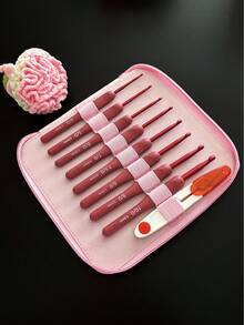[9pcs Set]Red Soft Handle Crochet Hook Set, Silicone Soft Handle, 2.5-6.0mm 8 Universal Sizes, 1 Safety Yarn Scissors, Anti-Slip Comfortable. Comes With Transparent Window Storage Bag, Durable, Easy To Take And Put, Beautiful Style, Suitable For Personal Use And Gift Giving - Red Handle Crochet Hook Box Set - View 2