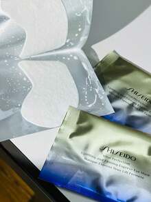 Shiseido [迷你尺寸] 賦活修復緊緻眼膜 2 片裝 (1 對) / 多效眼膜，瞬間提亮並緊緻眼周，覆蓋範圍廣，包括眼下、眼角、太陽穴與顴骨，針對暗沉、黑眼圈、浮腫、細紋、皺紋及顴骨斑點，顯著減少皺紋、黑眼圈與浮腫 - 2 Sheets (1 Pair) - 查看 6