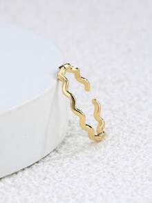 Golden Wave Ring