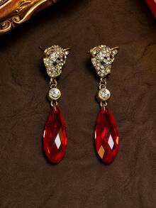 A Vintage-Style Earring Featuring A Bejeweled Leopard Head Design With A Teardrop-Shaped Tassel, Exuding A Luxurious And Fashionable Appeal. This Sophisticated Jewelry Piece Is A Perfect Gift For Those Who Appreciate The "Vintage Glamour" Aesthetic, Suitable For Daily Wear, Parties, Galas, And Celebratory Occasions. - Multicolor - View 6