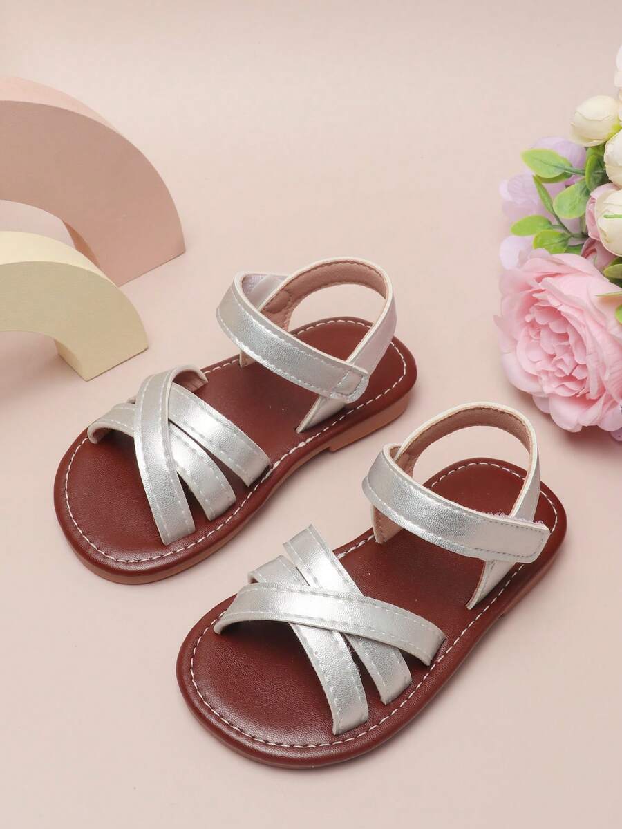 1双银色女童平底凉鞋，露趾舒适百搭魔术贴沙滩鞋，儿童鞋履 - 銀色 - 查看 1