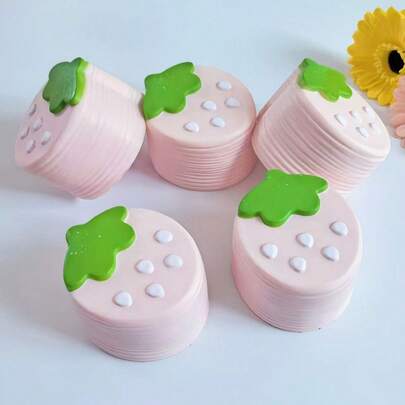 1 Juguete de mousse de mil capas de fresa simulada con rebote lento al apretar, juguete de alivio del estrés famoso en internet, regalo de fiesta, regalo de cumpleaños