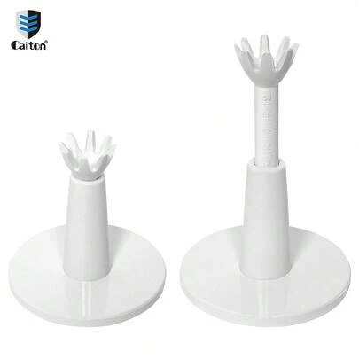 Caiton 2个可调节高尔夫球杆支架，采用优质橡胶制成，长度可从53毫米/2.08英寸调节至73毫米/2.78英寸，经久耐用且坚固，8点支撑设计，更加稳定，低摩擦底座，是男士室内外高尔夫练习的理想配件。