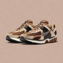 Men's Nike Zoom Vomero 5 Athletic Casual Shoes - Brown/Grey - View 6