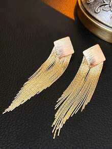 1 Pair Golden Square Long Tassel Earrings - Yellow Gold - View 3
