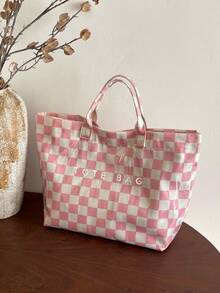 新年粉白格子图案女士手提包；高端简约字母印花装饰手提包，现代旅行度假风防水PVC材质沙滩包，适合度假旅行，实用轻便大容量防水手提包，经典闭合设计 - 粉色 - 查看 6