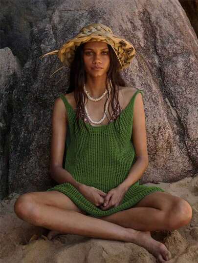 女士夏季度假装扮，沙滩裙，泳装，女士度假沙滩服