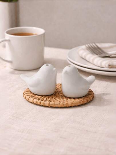 2pcs Ceramic Bird Shaped Salt And Pepper Shaker Set, Textured Glaze Finish, Gift Box Packaging, Suitable As Kitchen Gift For Friends And Family