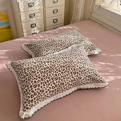 2个装花卉蕾丝枕套，亲肤枕套，四季皆宜（1对）