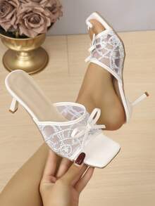 2026新款女士春夏蕾丝网面白色高跟穆勒凉鞋，方头细跟蝴蝶结套脚鞋 - 白色 - 查看 1