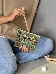 爱尔兰主题化妆包和旅行洗漱包 - 精灵和三叶草印花化妆品收纳包，8.6 英寸 x 6 英寸（22 x 15 厘米），耐用的爱尔兰设计，圣帕特里克节或圣诞节爱尔兰主题礼物，可重复使用的洗漱包，2D 平面设计。 - 彩色 - 查看 4