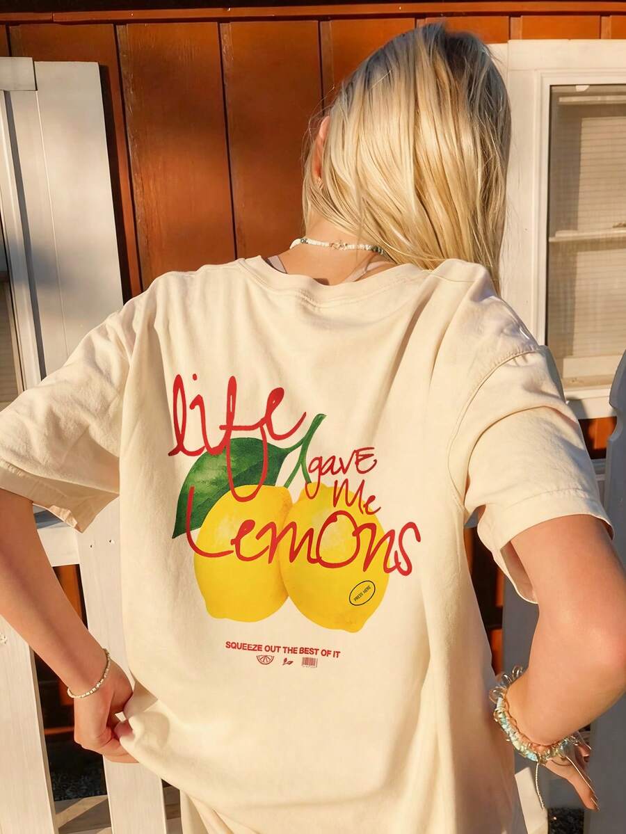 夏季新款女装“生活给了我柠檬”水彩柠檬字母印花柔软宽松短袖T恤，清新休闲度假风，舒适百搭，适合日常出行、闺蜜下午茶、夏季海滩、周末市集等场合。