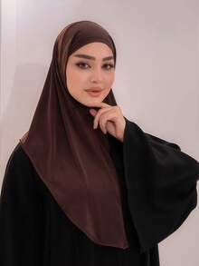 1 peça de hijab/turbante feminino com capuz, cor sólida, que cobre todo o rosto. Estilo clássico, simples, elegante e casual, inspirado no Oriente Médio, árabe, Dubai e Turquia, típico do Islã. Confeccionado em tecido macio, respirável, em mistura de algodão e seda modal. Possui aba longa e funciona como lenço de cabeça e turbante 2 em 1. Ideal para uso diário, festivais, encontros e cultos religiosos. - Multicolorido - Ver 4