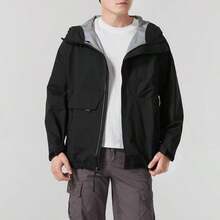 Under Armour APAC Urban OD LW Jkt Jacket/Outerwear, Woven Hooded Casual Streetwear For Men, 1387992-001 - Black - View 1