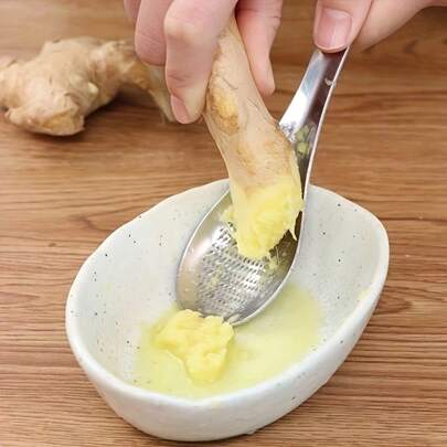 Stainless Steel Garlic Ginger Grinding Spoon - Heavy-Duty Rust Proof Manual Grinder And Slicer, Suitable For Restaurants And Home Kitchens - Efficient Seasoning Tool, Used For Sauces, Seasonings, Kitchen Utensils | Fashionable Kitchen Supplies | Durable Kitchen Supplies