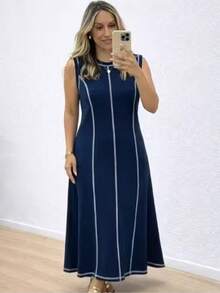 Premium Fabric Sweatshirt Dress With Beautiful Stitching Details. - 藍色 - 查看 1