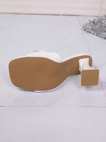 Sandalias de tacón alto de punta abierta y puntera cuadrada de alta calidad para mujer, sandalias de tacón alto sexy y de moda para damas - Blanco - Ver 7
