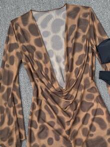 Women's Fashion Beach Outfit, Irregular Polka Dot Tie Dye Print Mesh Hollow Draped Coverup, Solid Black Bandeau Bikini Top, Metal Spiral Ring Decor 3-Piece Set, Elegant Beach Party Travel Outfit, Backless Suit For Spring/Summer Holiday - Coffee Brown - View 4