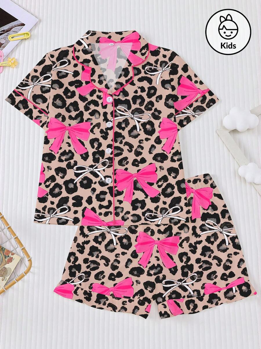Bộ đồ ngủ tay ngắn họa tiết da báo và nơ dễ thương 2 món cho bé gái, đồ ngủ thường ngày ngọt ngào và thoải mái gồm áo cardigan cổ bẻ và quần short cạp chun, thích hợp mặc hàng ngày, dự tiệc, đi nghỉ mát, có thể giặt máy. - Màu nâu  Mocha - Xem 1