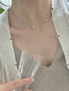 1 新款时尚银色锆石花朵链项链首饰 - 銀色 - 查看 4