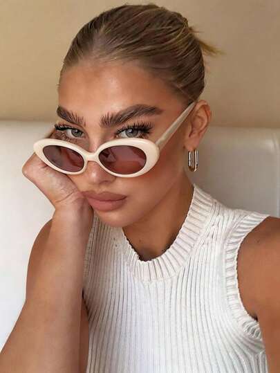 Retro Small Frame Oval Fashion Fashion Glasses For Women, European And American Style For Photo Shooting