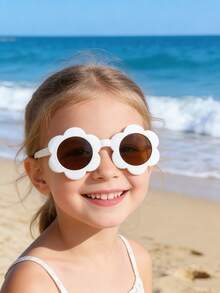 3 Cặp - Kính trẻ em nhiều kiểu dáng thời trang - Kính dễ thương cho bé, thích hợp cho du lịch, chụp ảnh và các hoạt động ngoài trời. - Nhiều màu - Xem 3