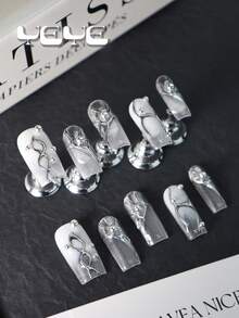 10片装亚克力美甲贴片，白色，中号方形，渐变白色，3D立体装饰线条，太阳，银豆，哥特风全覆盖方形美甲贴片，手工制作，Y2K风格，适合节日、派对、婚礼、日常佩戴，包含工具包，是送给女性和女孩的绝佳礼物，手工美甲贴片 - 白色 - 查看 3