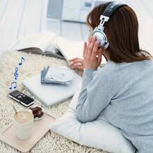 Máy ghi âm kỹ thuật số - Có thể sạc qua cổng Type-C, đa chức năng với khả năng phát nhạc MP3, thu âm rõ nét, lý tưởng cho sinh viên, giáo viên và phóng viên. - Xem 7