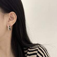 2pcs Black Velvet Pearl Hoop Earrings, Luxury Elegant Personalized Earrings Suitable For Women's Daily Wear - Black - View 3