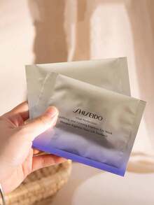 Shiseido [迷你尺寸] 賦活修復緊緻眼膜 2 片裝 (1 對) / 多效眼膜，瞬間提亮並緊緻眼周，覆蓋範圍廣，包括眼下、眼角、太陽穴與顴骨，針對暗沉、黑眼圈、浮腫、細紋、皺紋及顴骨斑點，顯著減少皺紋、黑眼圈與浮腫 - 2 Sheets (1 Pair) - 查看 4
