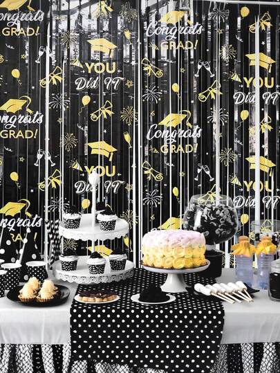 2件装金色流苏帘，毕业帽图案，2026毕业派对装饰金属流苏帘拍照背景，适用于高中/大学毕业舞会、家居装饰、毕业季