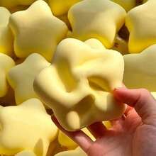 1/3pcs Lucky Star Bread, Super Soft Slow Rebound Squeeze Toy, Artificial Bread Stress Relief Toy, Simulated Food Slow Rebound Bread Toy, Soft Cake Model Toy, Stress Relief Relaxation Toy, Party Favor Toy - 1PC - 查看 3