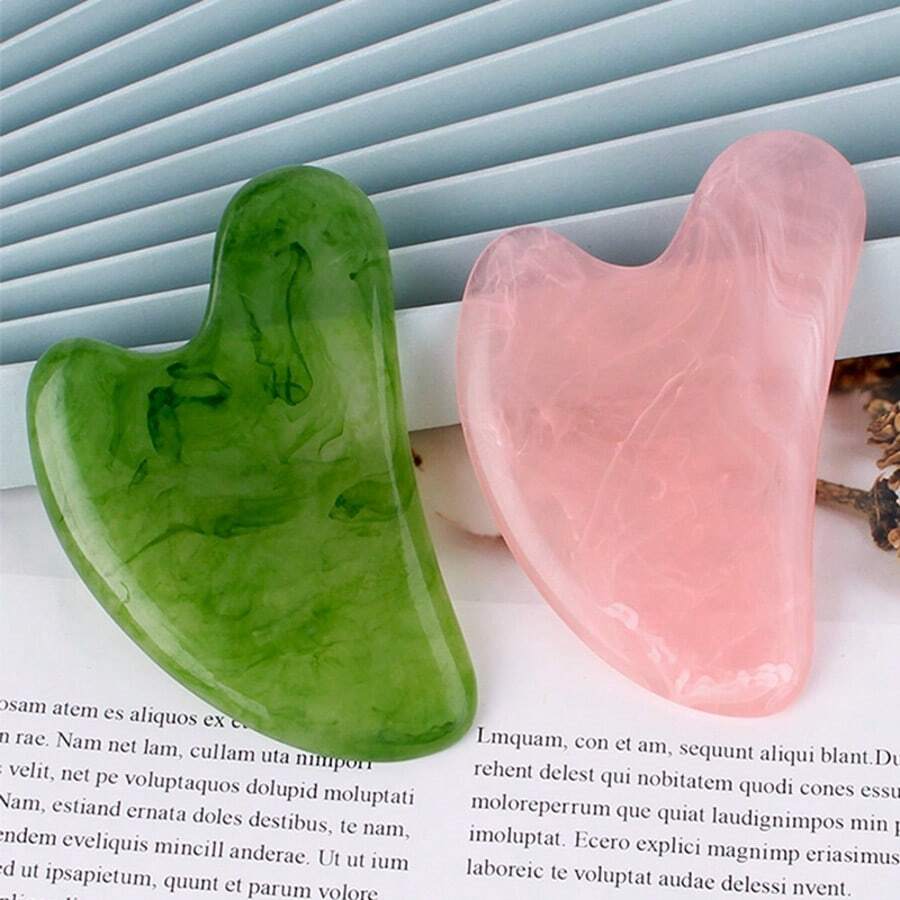 1pc/2pcs Gua Sha Tool, Gua Sha Board, Jade Gua Sha Facial Care Tool, Relieve Facial & Body Stress, Reduce Swelling, Holiday Gift - Heart-shaped Gua Sha Board - View 1