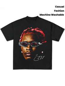 Camiseta Gráfica Hip-Hop Negra para Hombre - Camiseta de Algodón Suave Estilo Retro de Rapero con Diseño de Rastas Rojas, Camiseta Urbana Lavable a Máquina para Conciertos y Uso Diario - Top Coleccionable de Moda Urbana, Camisetas de Música, Ropa Casual, Camiseta Estilo Thugger, Camiseta de Corte Clásico - Negro - Ver 1